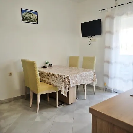 Bellevue Apartman *